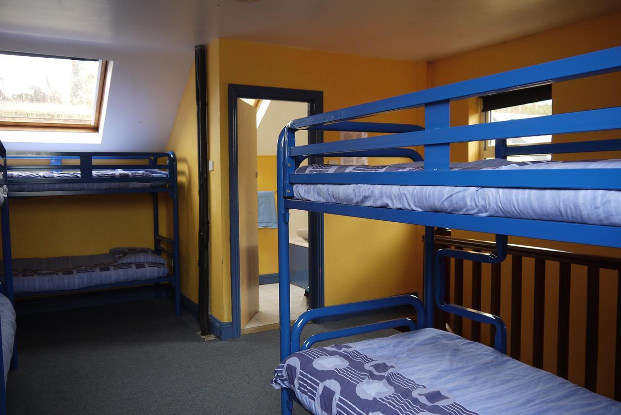 The Connemara Hostel - Sleepzone ลีนอน ภายนอก รูปภาพ